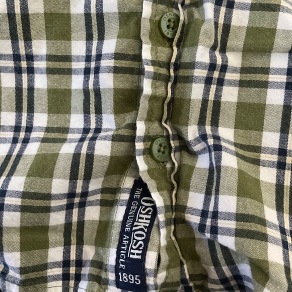 OshKosh Baby Boy Button-down Shirt 12 mos. - Picture 6 of 6